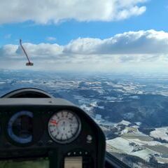 Flugwegposition um 11:08:30: Aufgenommen in der Nähe von Gemeinde Steyregg, Österreich in 903 Meter